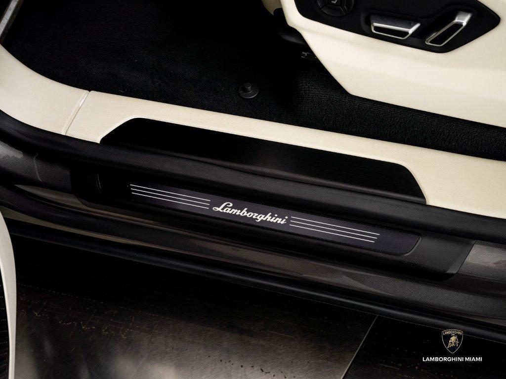 2025 Lamborghini Urus SE AWD North Miami Beach FL