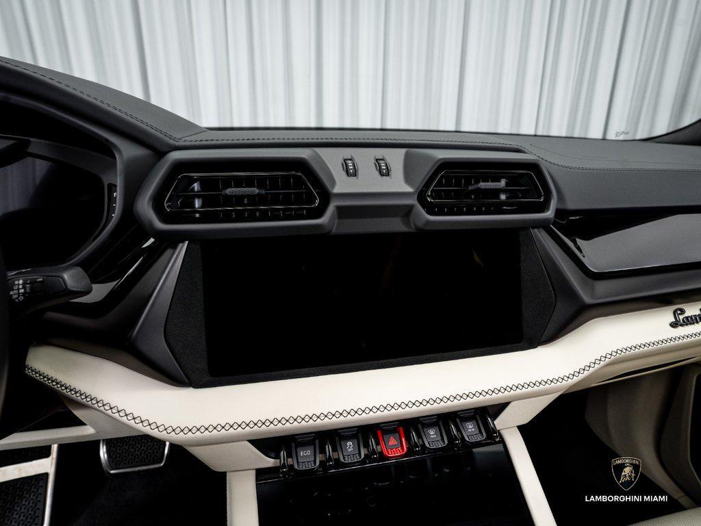 2025 Lamborghini Urus SE AWD North Miami Beach FL