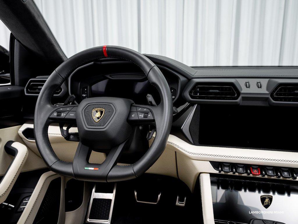 2025 Lamborghini Urus SE AWD North Miami Beach FL