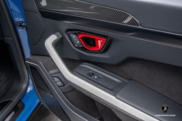 2025 Lamborghini Urus SE AWD North Miami Beach FL