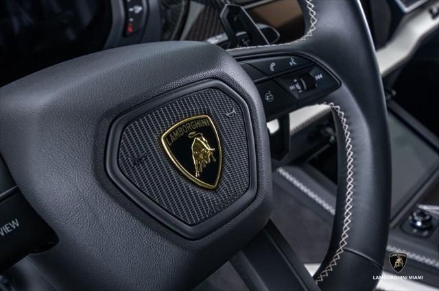 2025 Lamborghini Urus SE AWD North Miami Beach FL