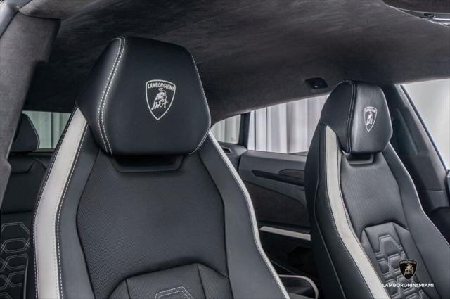2025 Lamborghini Urus SE AWD North Miami Beach FL
