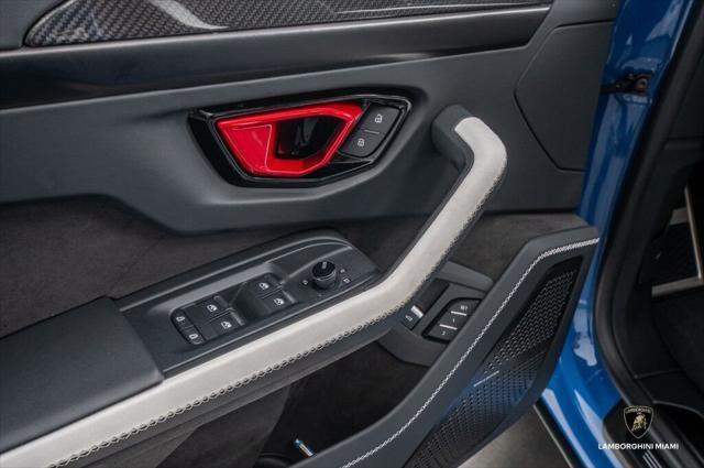 2025 Lamborghini Urus SE AWD North Miami Beach FL