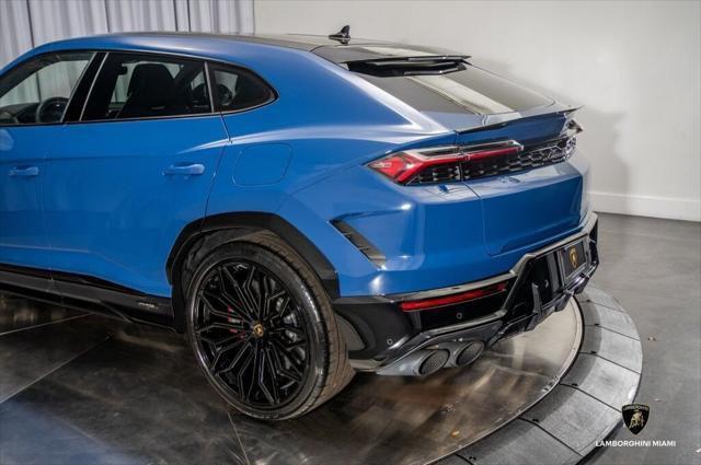 2025 Lamborghini Urus SE AWD North Miami Beach FL