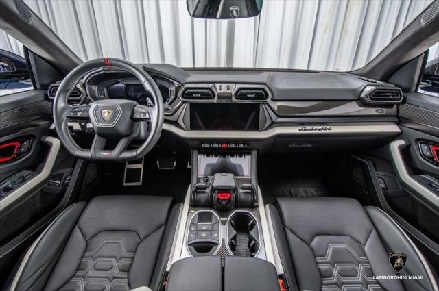 2025 Lamborghini Urus SE AWD North Miami Beach FL