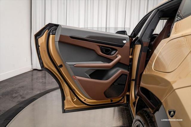 2025 Lamborghini Urus SE AWD North Miami Beach FL