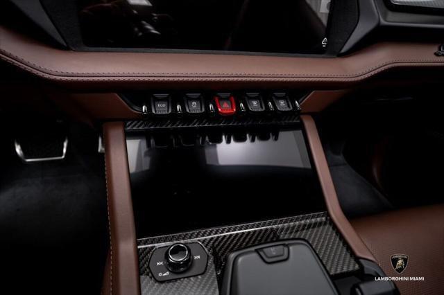 2025 Lamborghini Urus SE AWD North Miami Beach FL