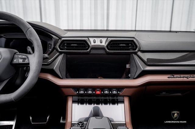 2025 Lamborghini Urus SE AWD North Miami Beach FL