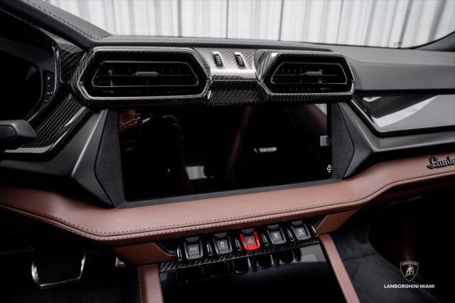2025 Lamborghini Urus SE AWD North Miami Beach FL