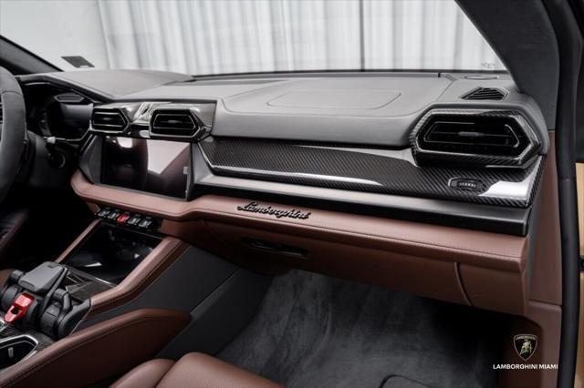 2025 Lamborghini Urus SE AWD North Miami Beach FL