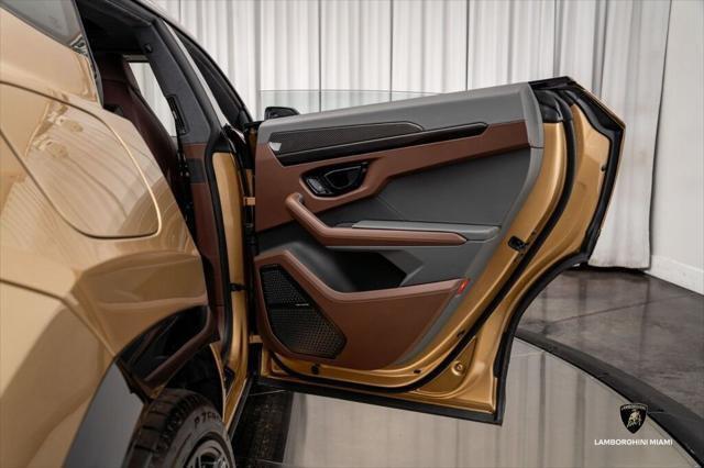 2025 Lamborghini Urus SE AWD North Miami Beach FL