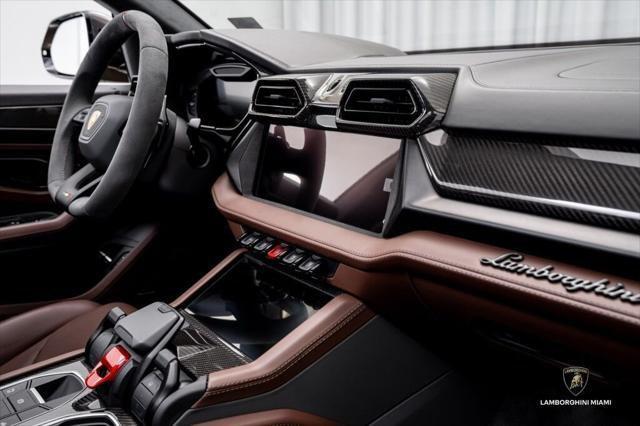 2025 Lamborghini Urus SE AWD North Miami Beach FL