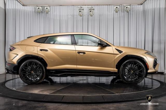 2025 Lamborghini Urus SE AWD North Miami Beach FL