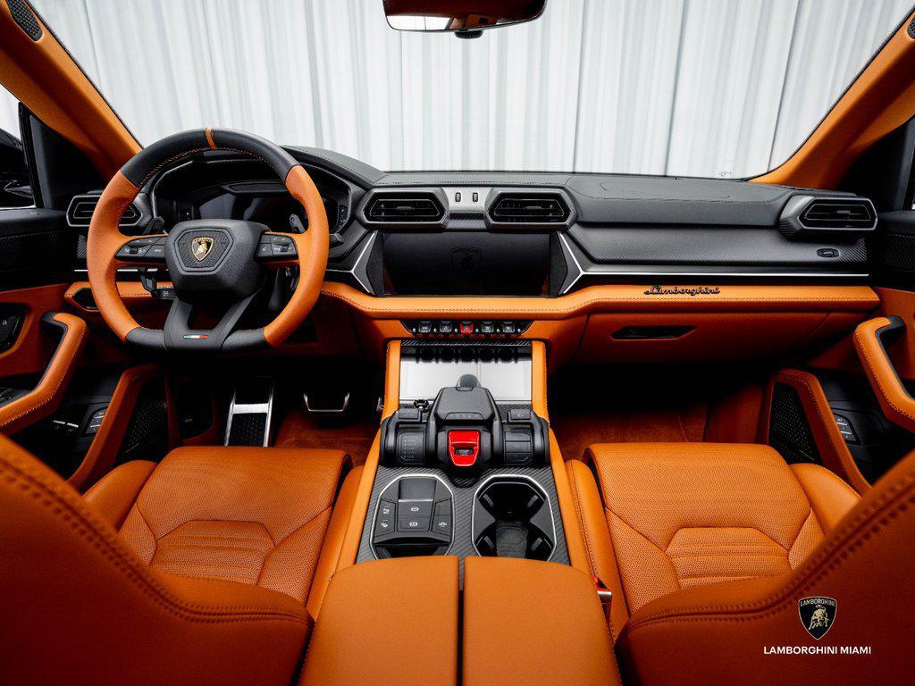 2025 Lamborghini Urus SE AWD North Miami Beach FL