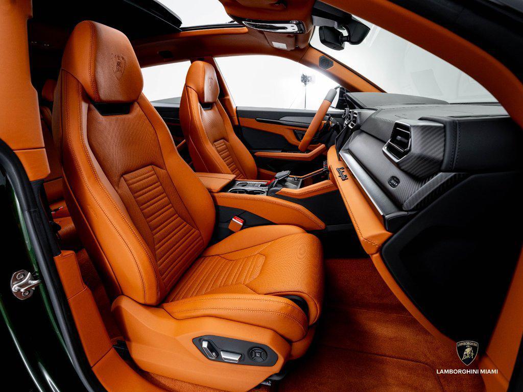 2025 Lamborghini Urus SE AWD North Miami Beach FL