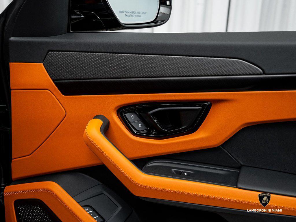 2025 Lamborghini Urus SE AWD North Miami Beach FL