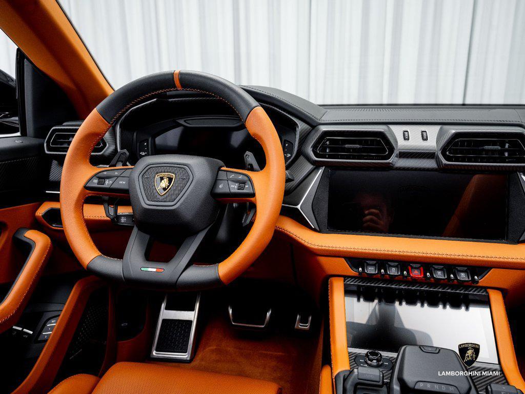 2025 Lamborghini Urus SE AWD North Miami Beach FL