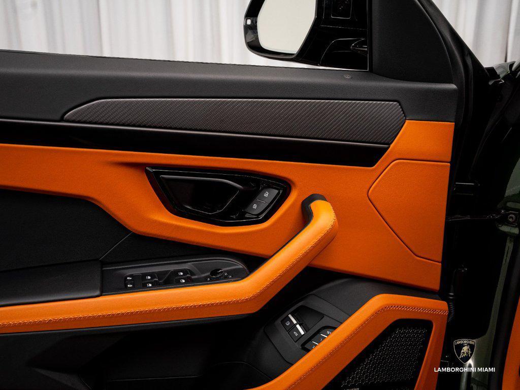 2025 Lamborghini Urus SE AWD North Miami Beach FL