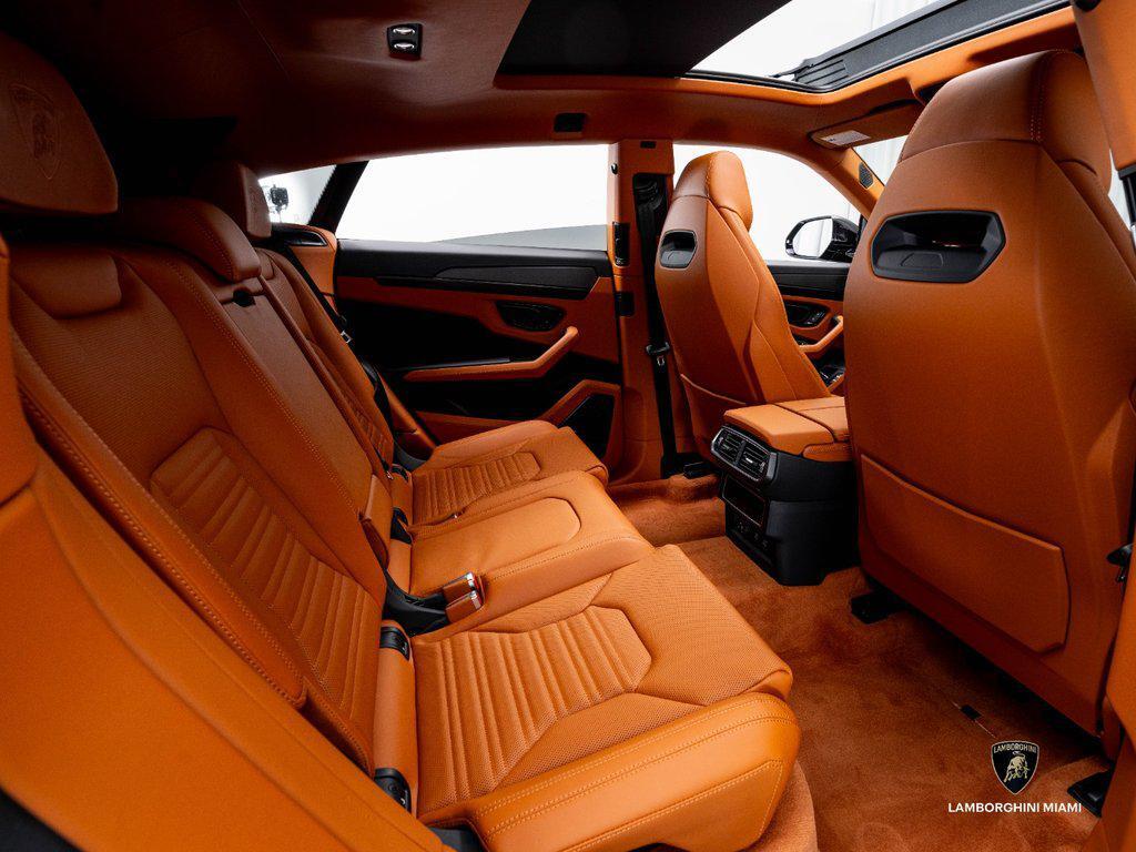 2025 Lamborghini Urus SE AWD North Miami Beach FL