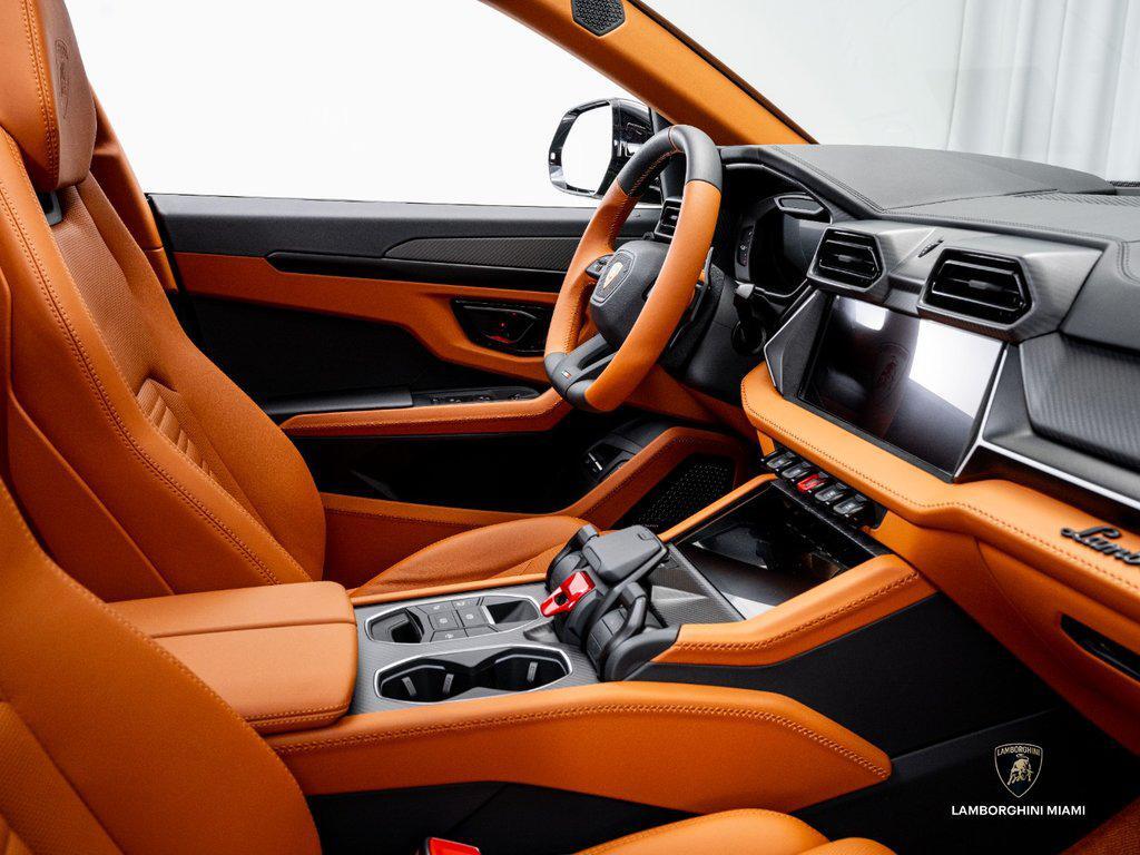 2025 Lamborghini Urus SE AWD North Miami Beach FL