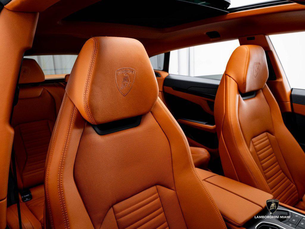 2025 Lamborghini Urus SE AWD North Miami Beach FL