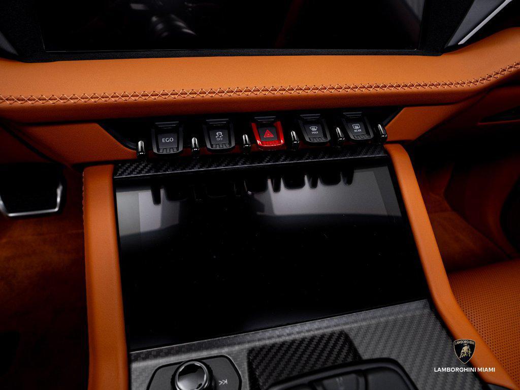 2025 Lamborghini Urus SE AWD North Miami Beach FL