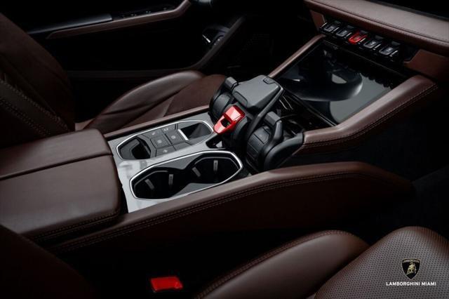 2025 Lamborghini Urus SE AWD North Miami Beach FL