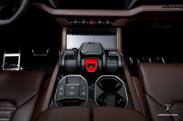 2025 Lamborghini Urus SE AWD North Miami Beach FL