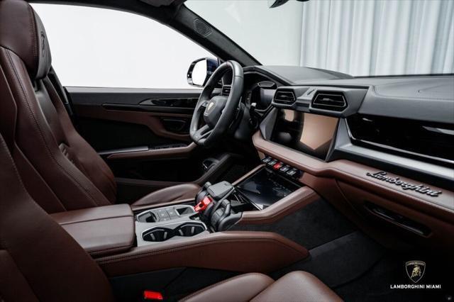 2025 Lamborghini Urus SE AWD North Miami Beach FL