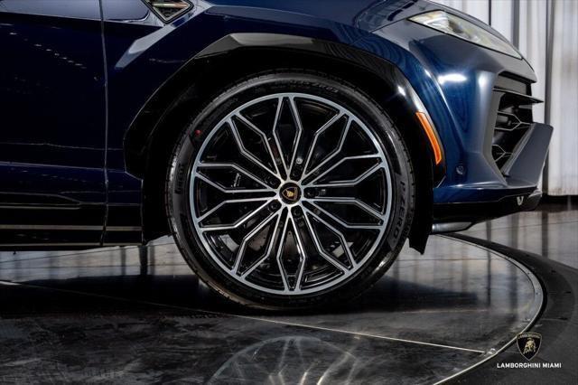 2025 Lamborghini Urus SE AWD North Miami Beach FL