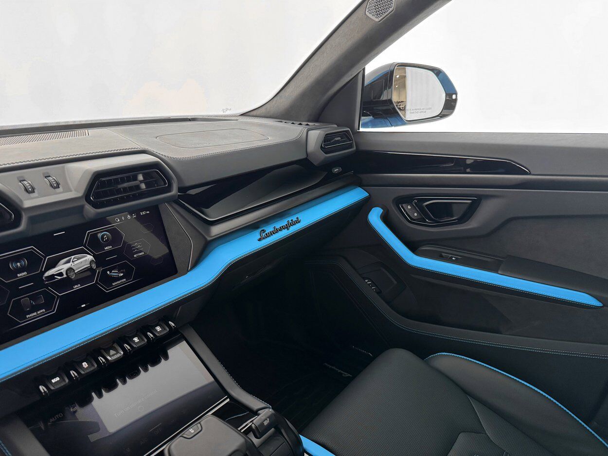 2025 Lamborghini Urus SE Bellevue WA