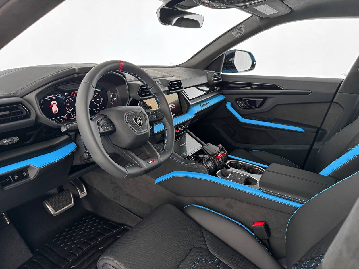 2025 Lamborghini Urus SE Bellevue WA
