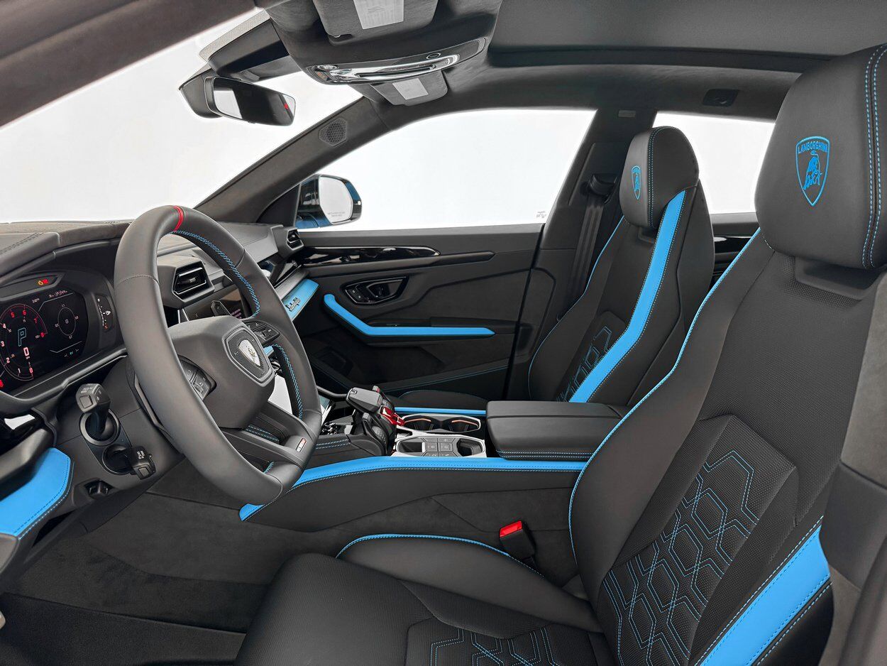 2025 Lamborghini Urus SE Bellevue WA