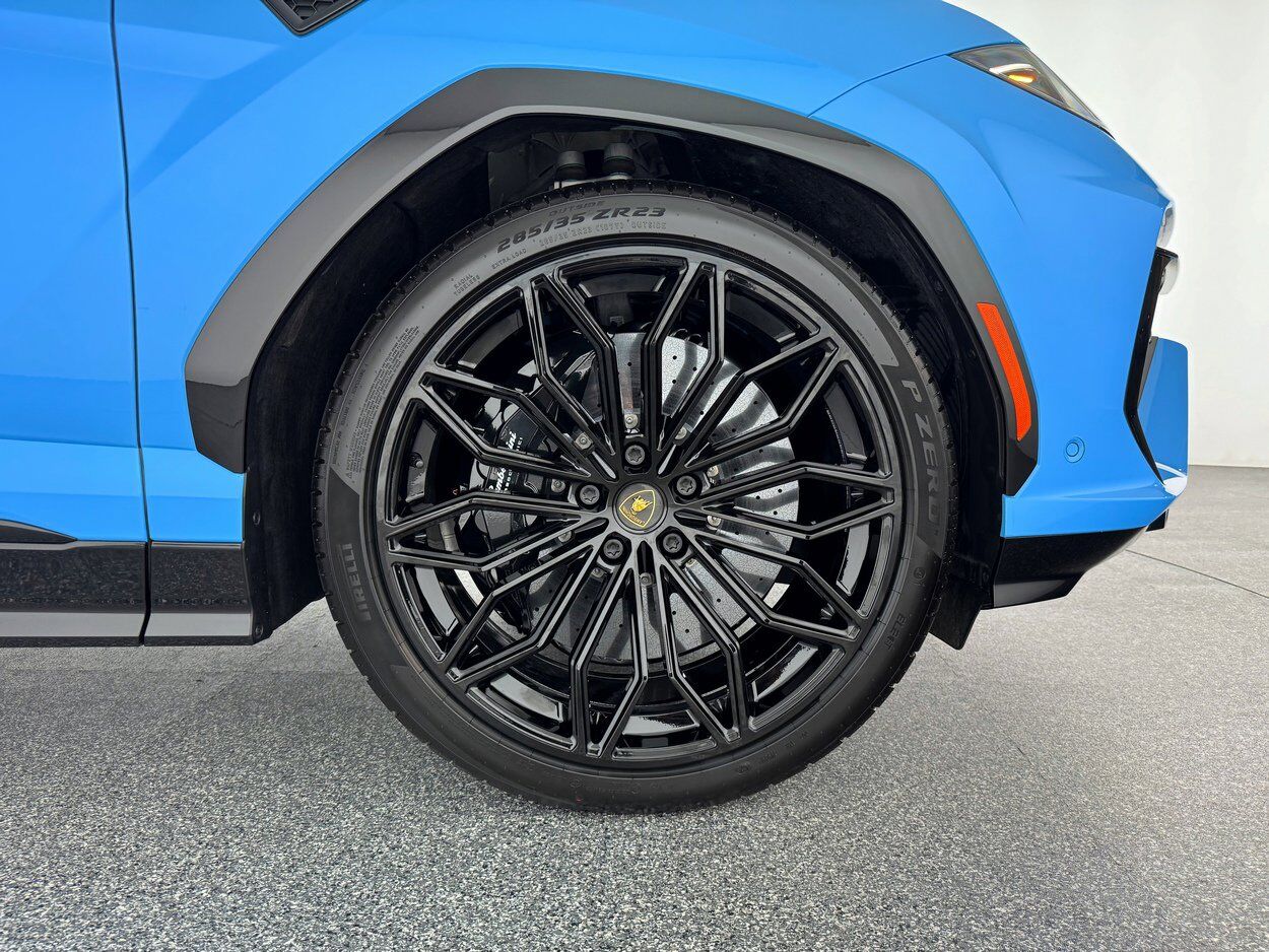 2025 Lamborghini Urus SE Bellevue WA