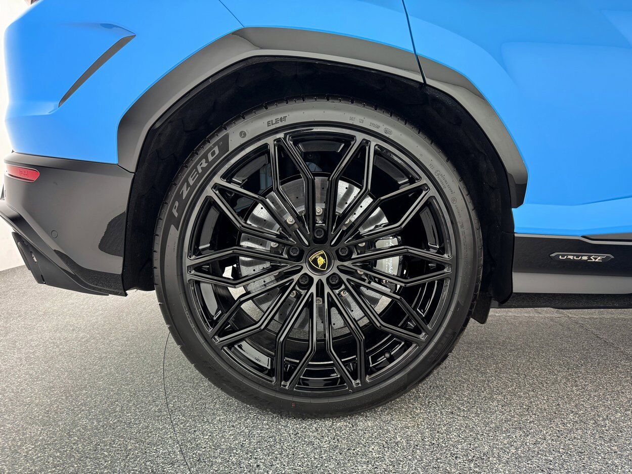 2025 Lamborghini Urus SE Bellevue WA