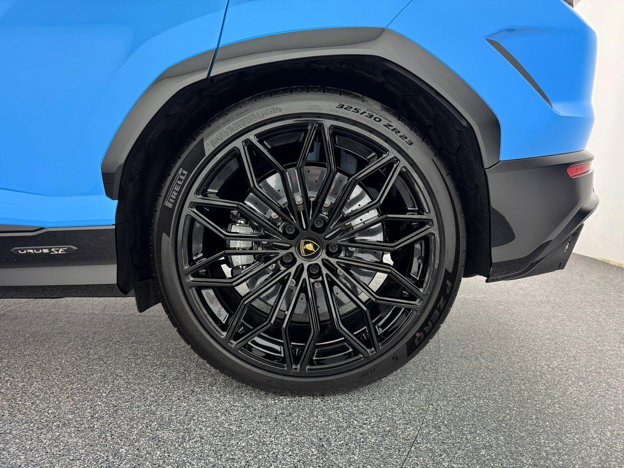 2025 Lamborghini Urus SE Bellevue WA