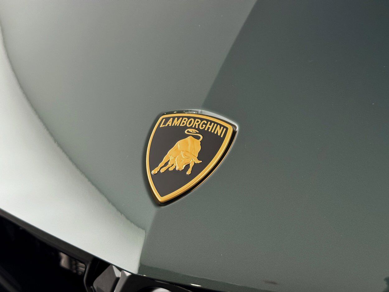 2025 Lamborghini Urus SE Bellevue WA