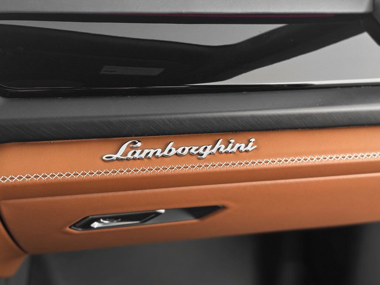 2025 Lamborghini Urus SE Bellevue WA