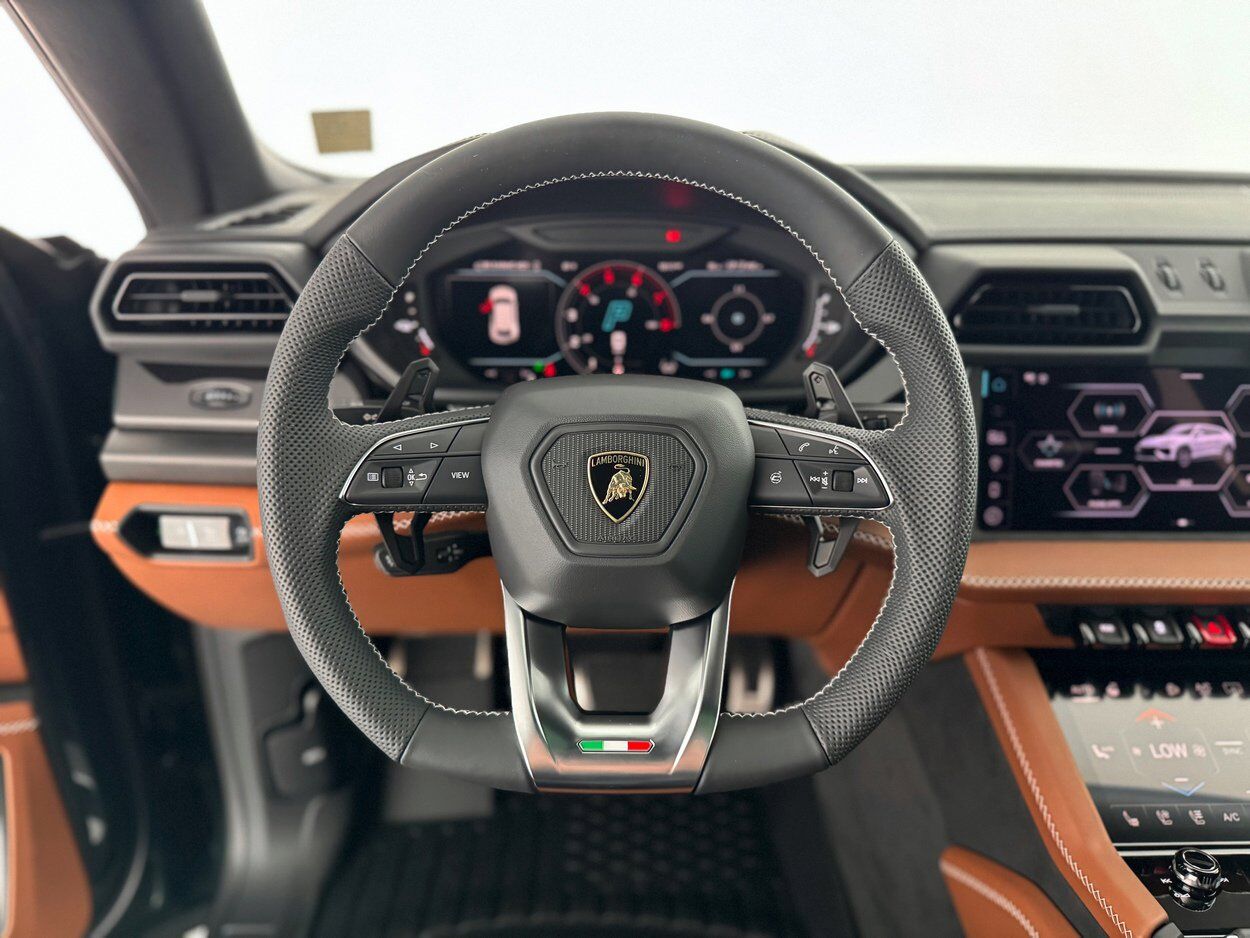 2025 Lamborghini Urus SE Bellevue WA