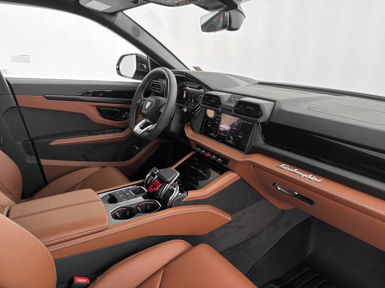 2025 Lamborghini Urus SE Bellevue WA