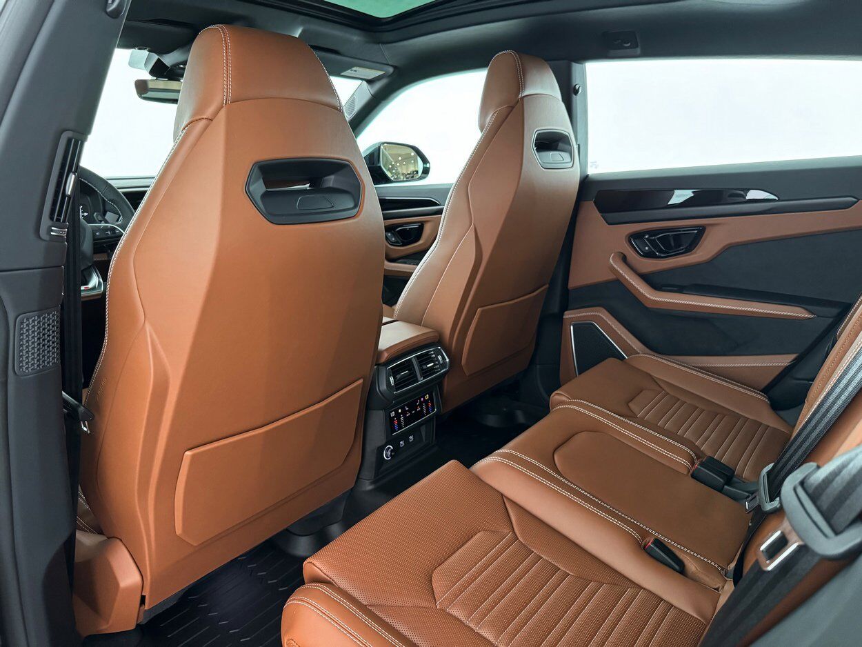 2025 Lamborghini Urus SE Bellevue WA