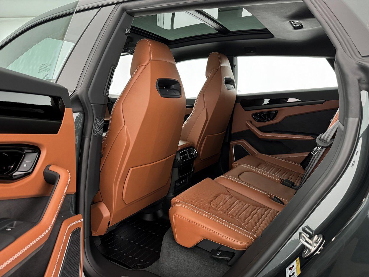 2025 Lamborghini Urus SE Bellevue WA