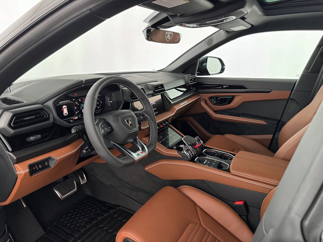 2025 Lamborghini Urus SE Bellevue WA