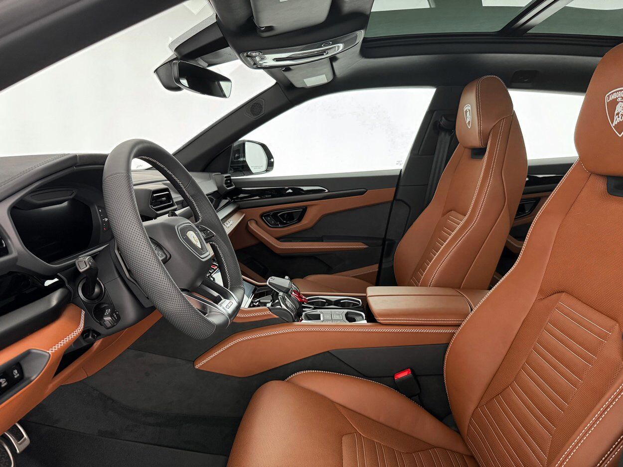 2025 Lamborghini Urus SE Bellevue WA