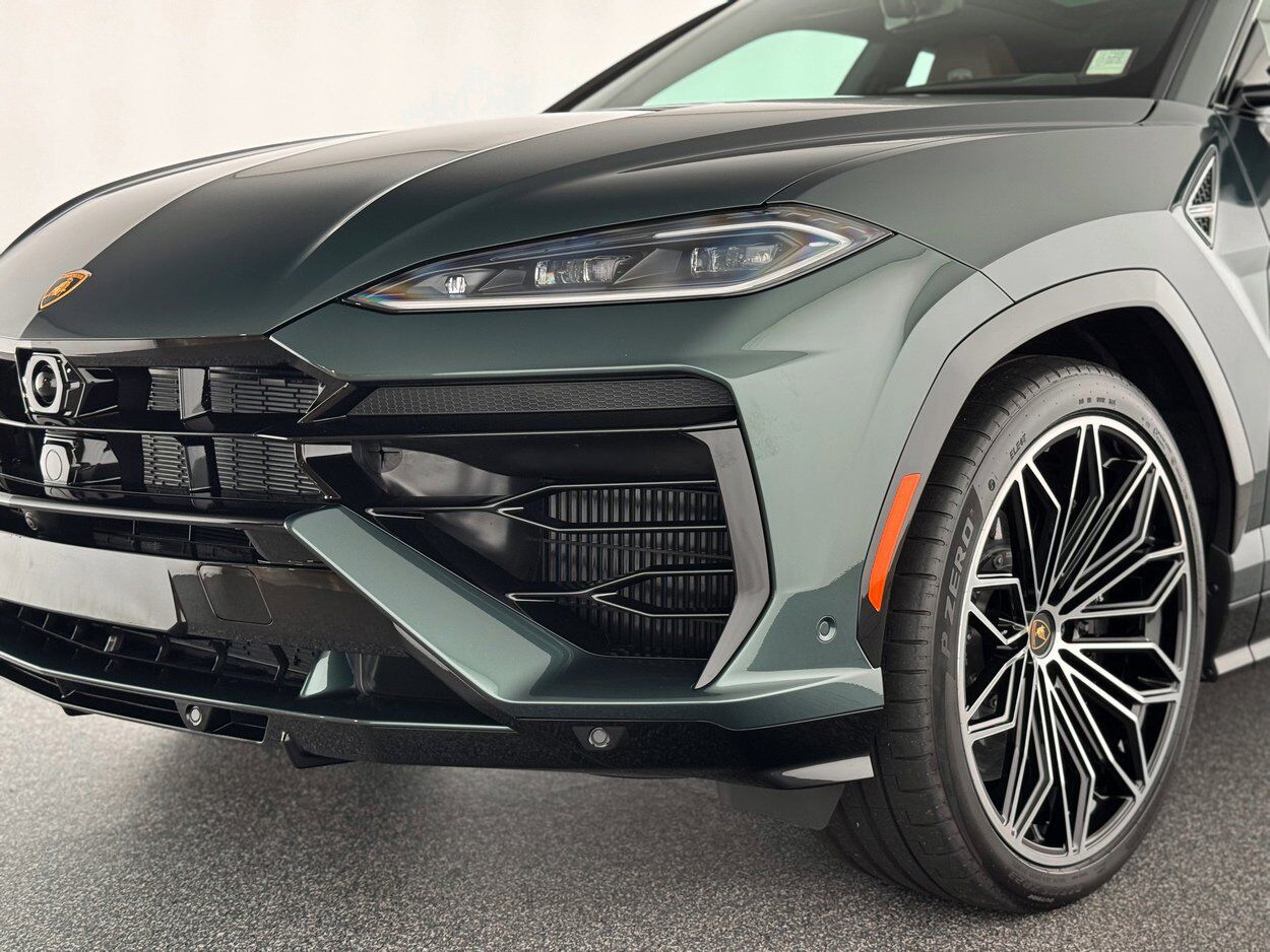 2025 Lamborghini Urus SE Bellevue WA
