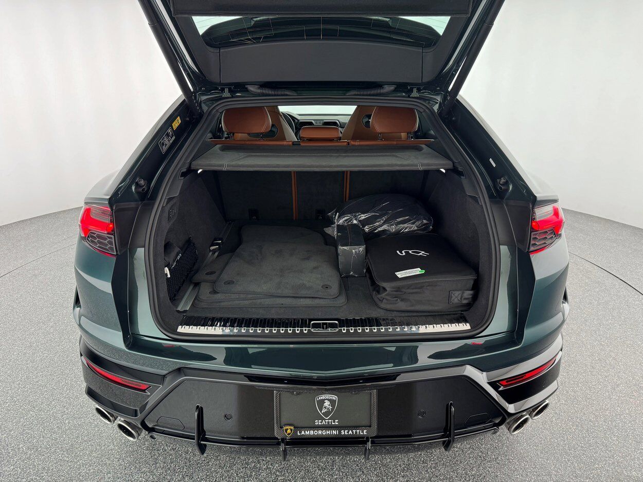 2025 Lamborghini Urus SE Bellevue WA
