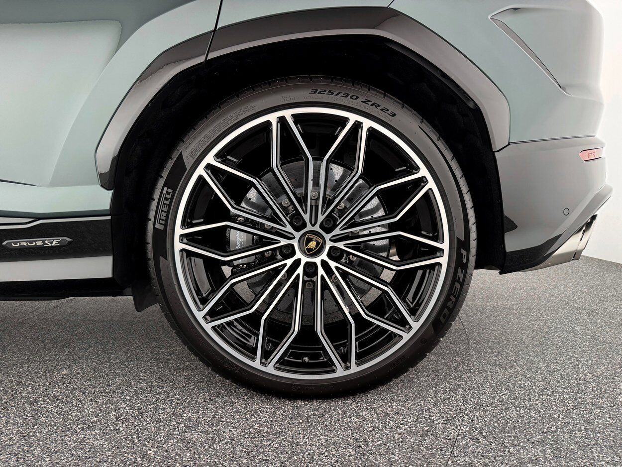 2025 Lamborghini Urus SE Bellevue WA