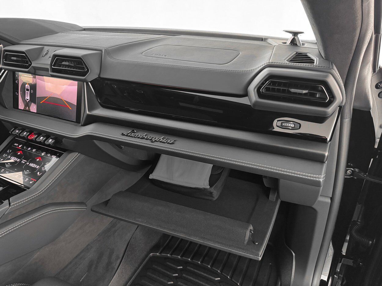 2025 Lamborghini Urus SE Bellevue WA