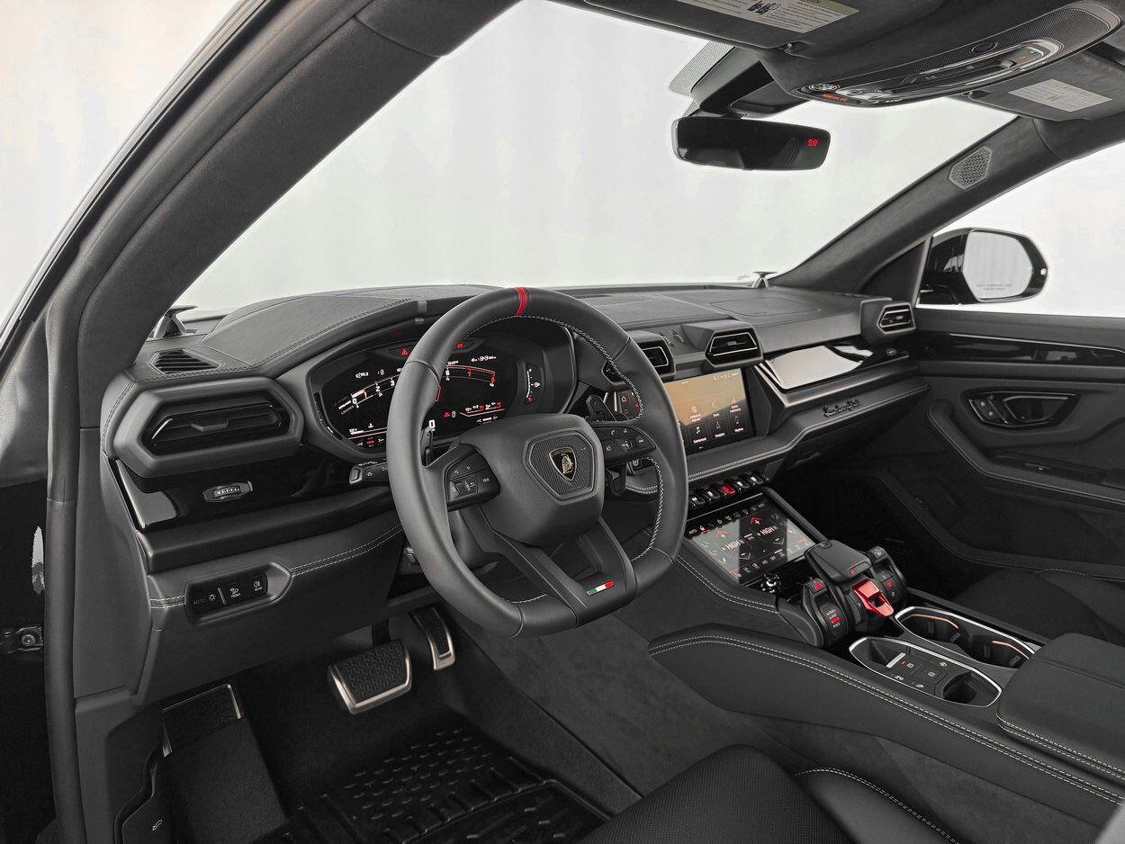 2025 Lamborghini Urus SE Bellevue WA