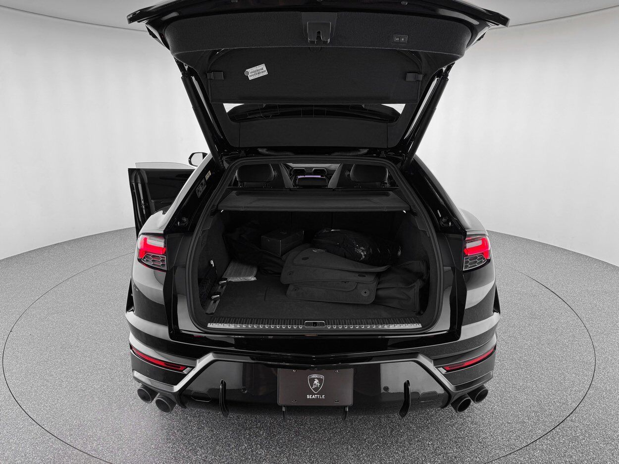 2025 Lamborghini Urus SE Bellevue WA